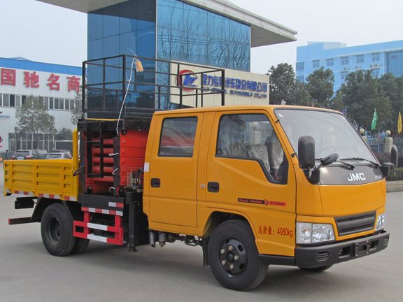 國五江鈴雙排高空升降作業(yè)車