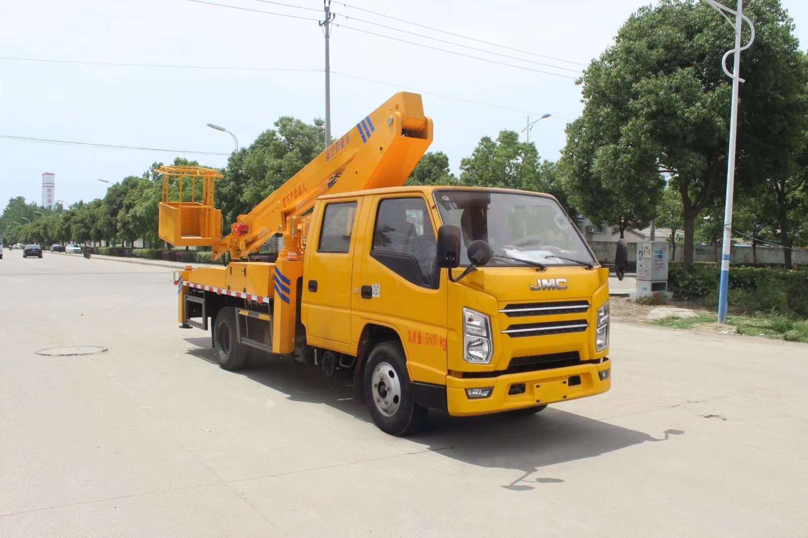 江鈴雙排國(guó)六17.5米高空作業(yè)車(chē)