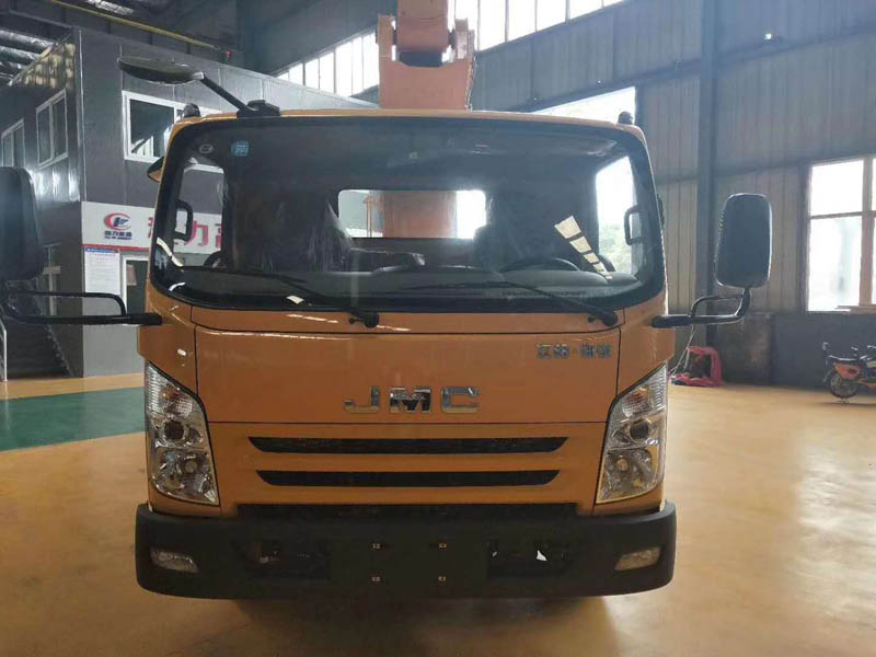 江鈴22米伸縮臂高空作業(yè)車(chē)圖片展