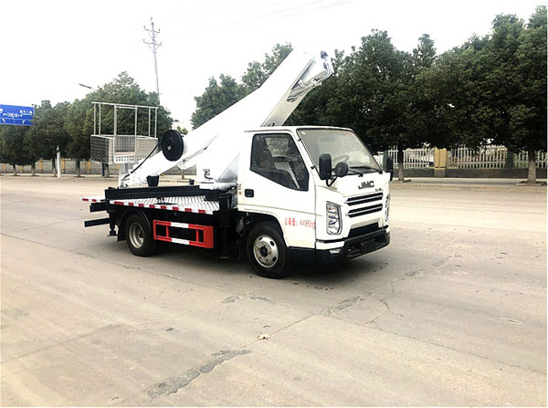 國(guó)六江鈴17.5米藍(lán)牌直臂高空作業(yè)車