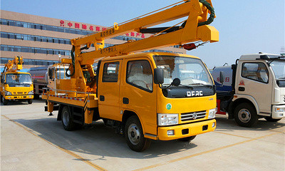 行駛中的高空作業(yè)車需要注意哪些？