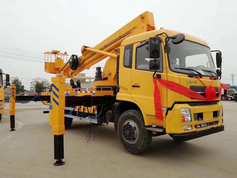 國六東風(fēng)天錦32米伸縮臂式高空作業(yè)車