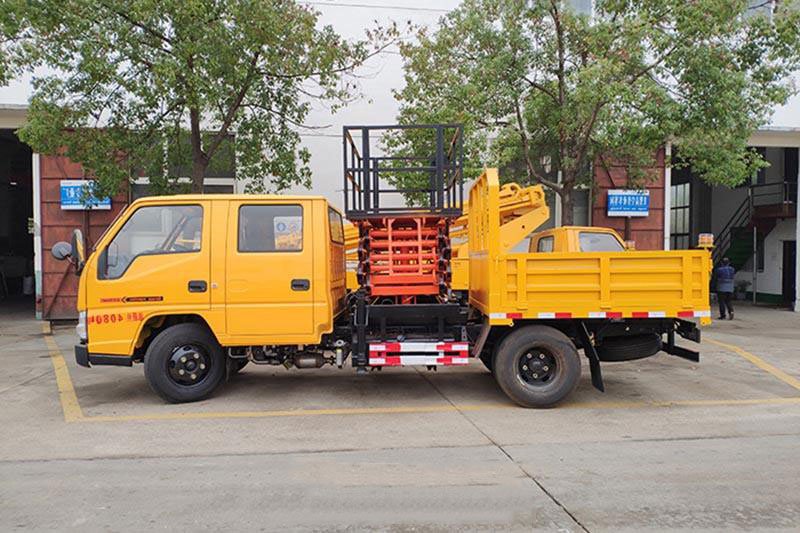 國(guó)六江鈴12米升降平臺(tái)式高空作業(yè)車
