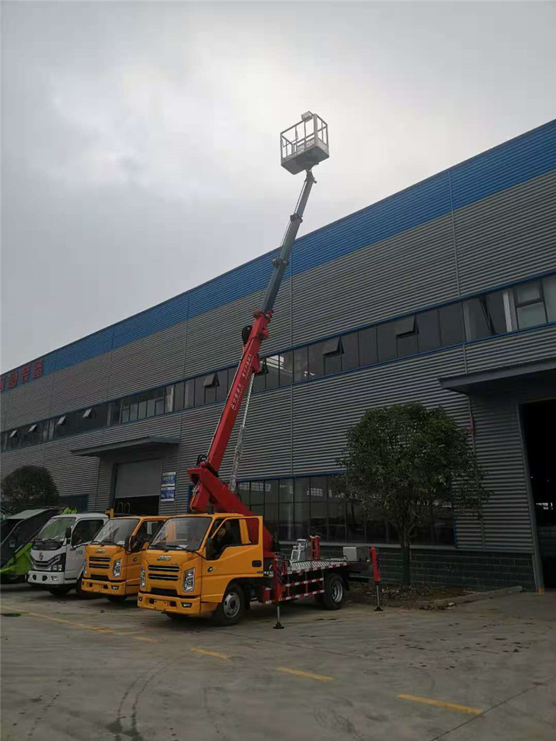 國(guó)六23米藍(lán)牌直臂高空作業(yè)車介紹