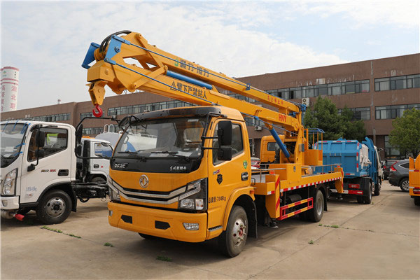 東風多利卡D7國六18米折疊臂式高空作業(yè)車