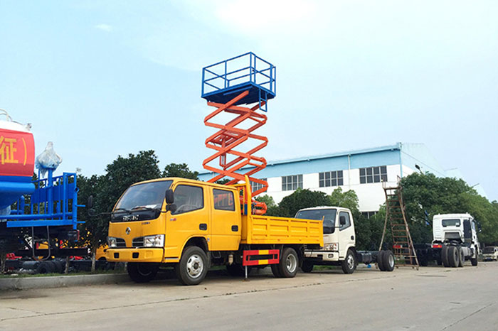 高空作業(yè)車的折疊臂和伸縮臂哪個(gè)更好
