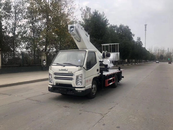 國六17.5米藍牌直臂高空作業(yè)車