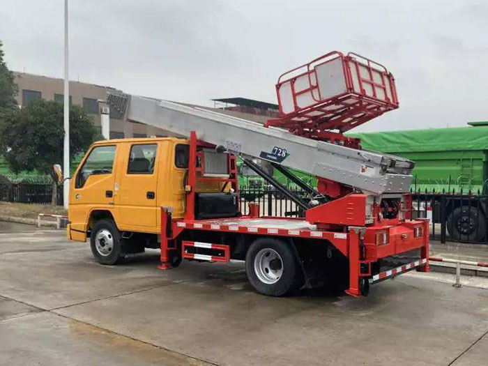 國(guó)六云梯高空車-江鈴上料云梯車
