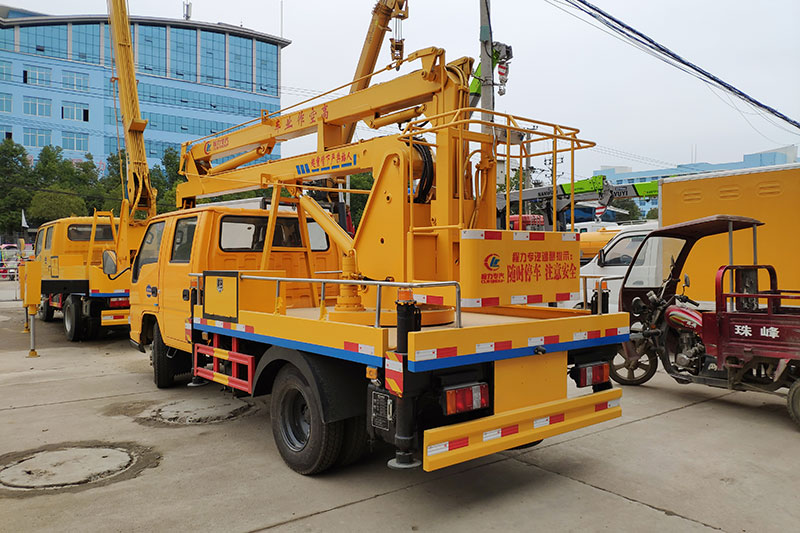 國(guó)六江鈴12米藍(lán)牌高空作業(yè)車