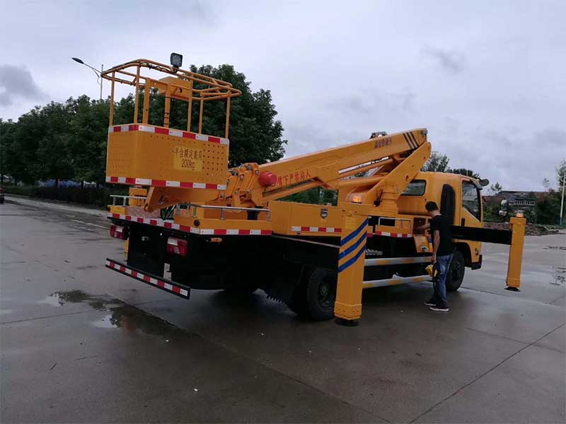 江鈴18米高空作業(yè)車現(xiàn)車促銷