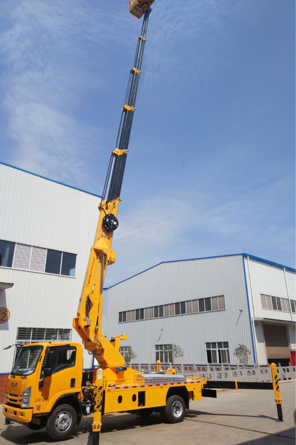 慶鈴32米直臂高空作業(yè)車