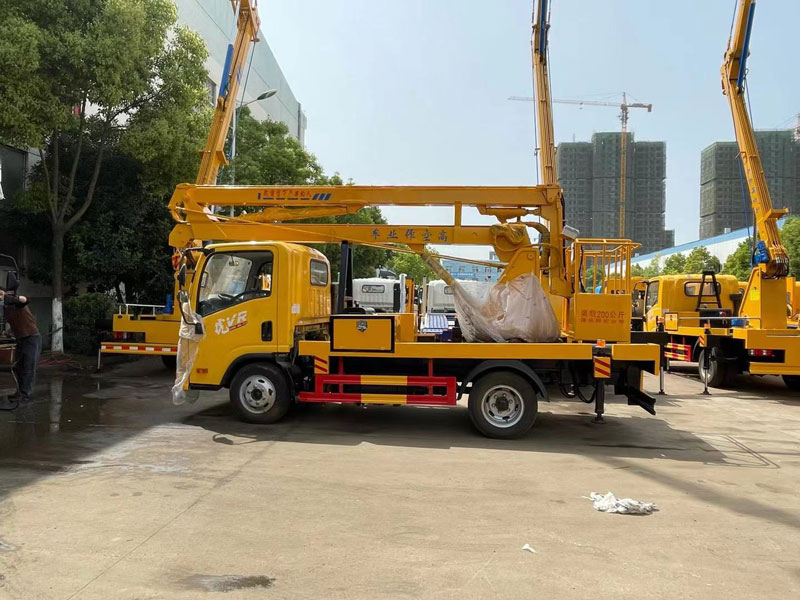 國六32米高空作業(yè)車