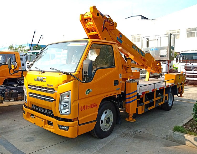 藍(lán)牌江鈴國(guó)六伸縮臂21米高空作業(yè)車(chē)