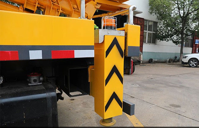 東風(fēng)D7國六18米直臂式高空作業(yè)車