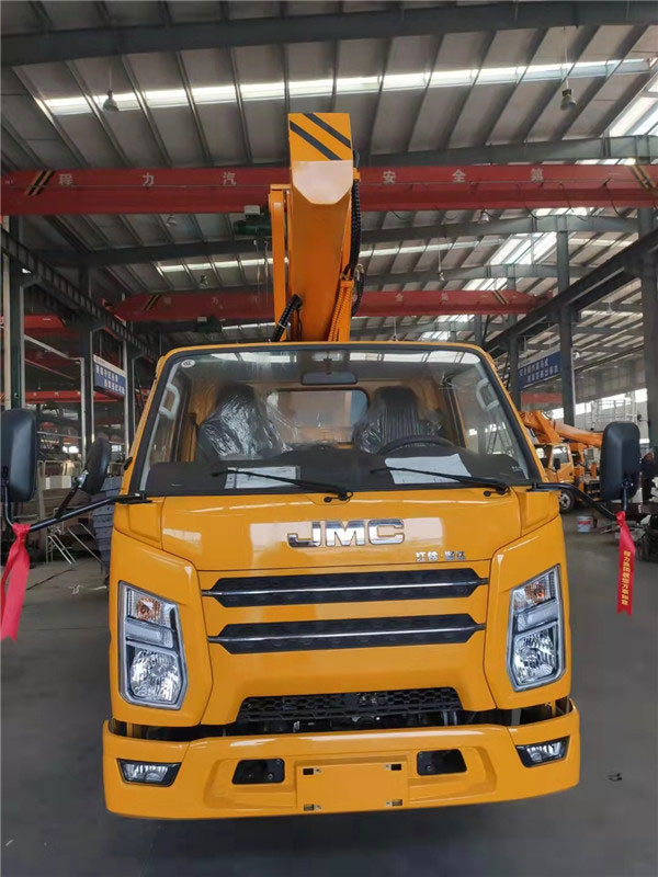 江鈴單排直臂23米高空作業(yè)車(chē)上藍(lán)牌不超重