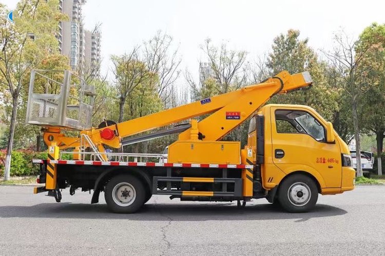 東風(fēng)途逸22米藍(lán)牌單排伸縮臂高空作業(yè)車