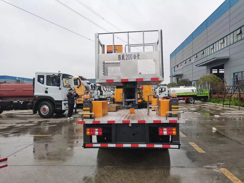 國(guó)六江鈴藍(lán)牌23米高空作業(yè)車