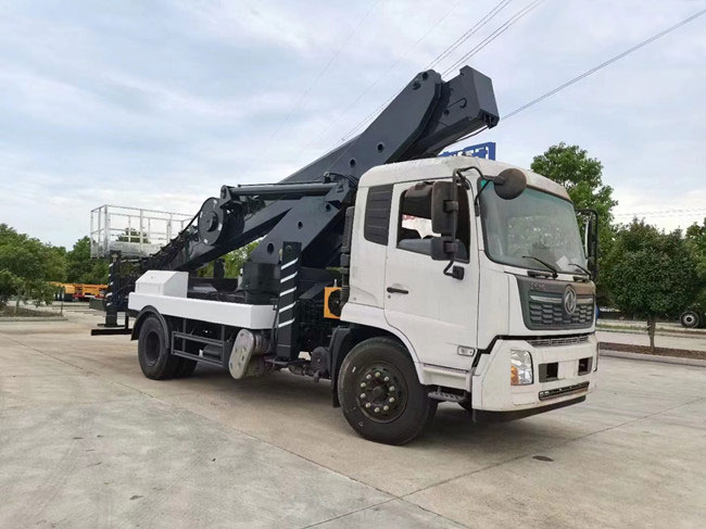 國(guó)六東風(fēng)天錦45米直臂高空作業(yè)車