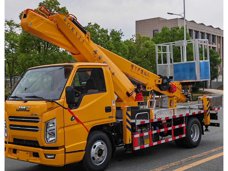 23米高空作業(yè)車