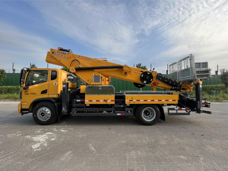 東風(fēng)40米高空作業(yè)車