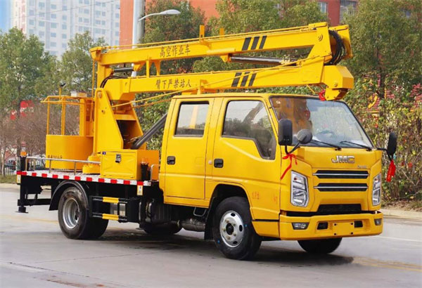 藍牌江鈴16米曲臂高空作業(yè)車