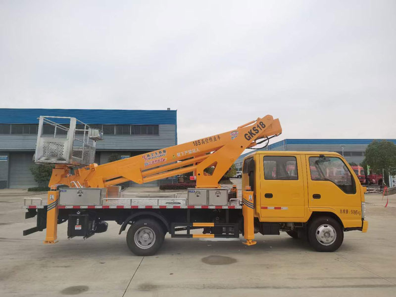 國(guó)六?五十鈴雙排18米高空作業(yè)車