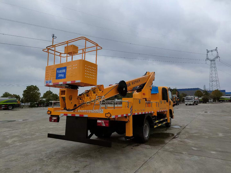 江鈴36米伸縮臂式高空作業(yè)車