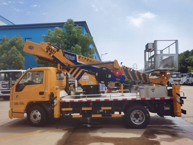 江鈴順達(dá)藍(lán)牌寬體27米直臂伸縮式高空車