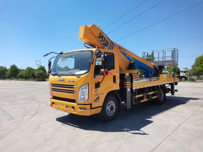 國(guó)六江鈴28米高空作業(yè)車