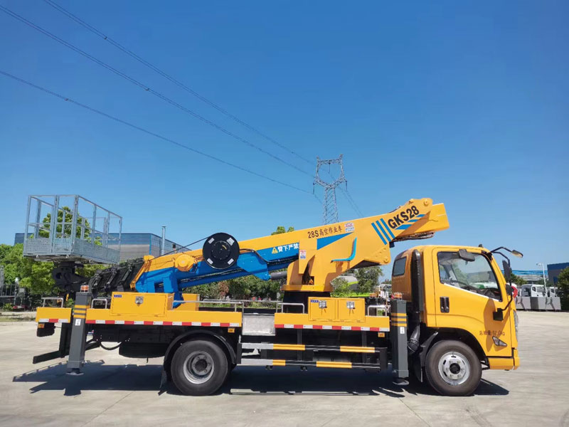 國六江鈴28米高空作業(yè)車