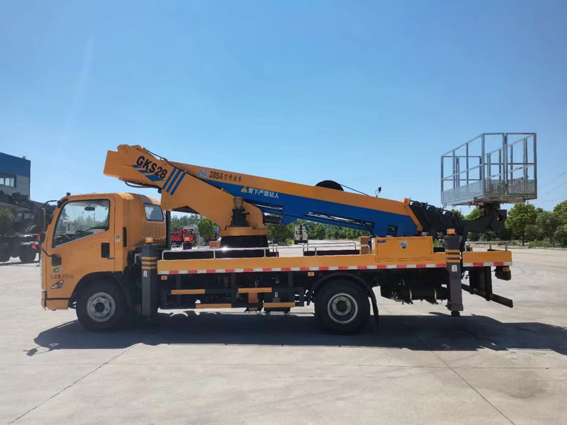 國六江鈴28米高空作業(yè)車