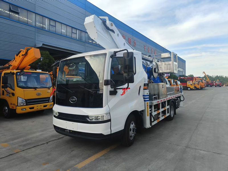 比亞迪混動(dòng)33米直臂高空作業(yè)車