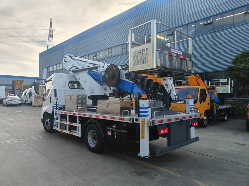 比亞迪混動(dòng)33米直臂高空作業(yè)車